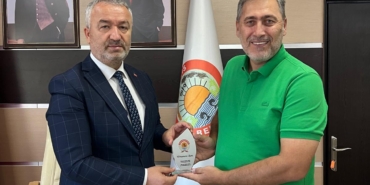 Başkan Zafer Ünyeli'den 19 Mayıs Belediye Başkanı Osman Topaloğlu'na Ziyaret