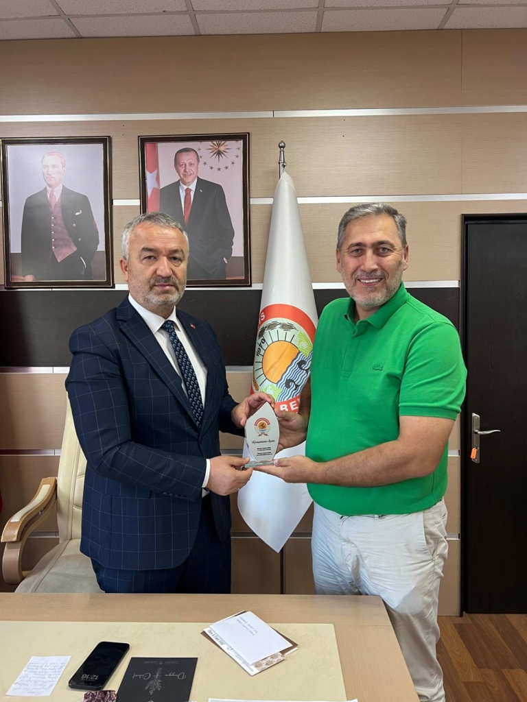 Başkan Zafer Ünyeli'den 19 Mayıs Belediye Başkanı Osman Topaloğlu'na Ziyaret