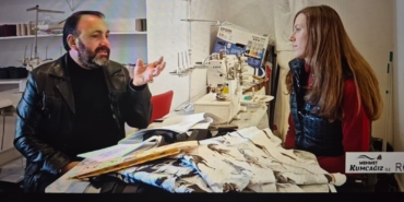 Kendisi için diktiği binici kıyafetleri beğenilince tasarımcı oldu