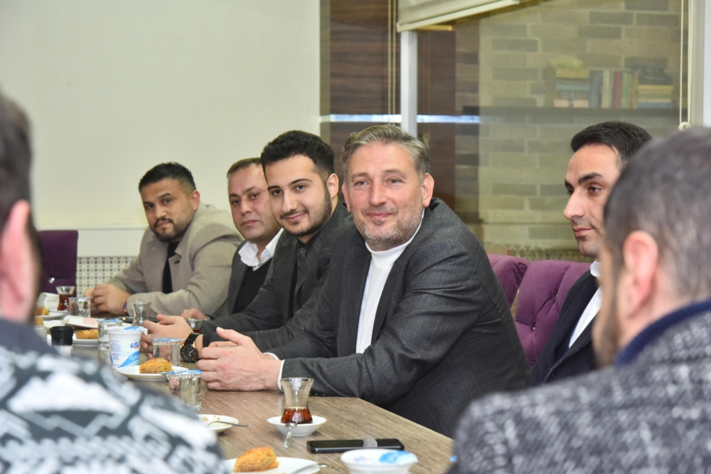 Tekkeköy Belediye Başkanı Mustafa Candal, MiLAD İşadamları Dernek üyeleriyle bir araya geldi