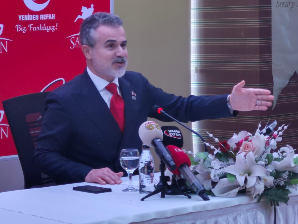 Yeniden Refah Partisi Genel Başkan Yardımcıs Suat Kılıç, “YANGINDAN BAKAN DA BAŞKAN DA SORUMLU, İKİSİ DE İSTİFA ETMELİ”