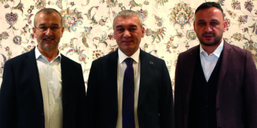 Bayram, Mahmut, Akif İşbilir