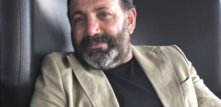 Sosyal Medya Gazeteciliği mi, Cehaletin Mikrofonu mu?