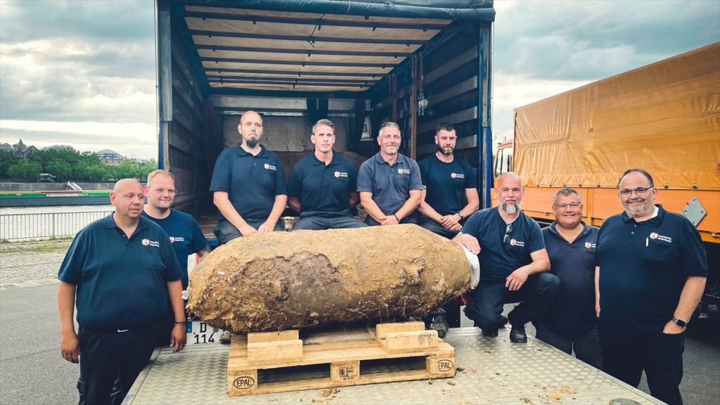 Köln'de İkinci Dünya Savaşı'ndan Kalma Bombaların İmhası İçin Tahliye