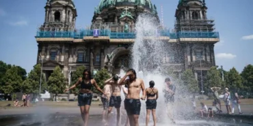 Almanya’da sıcak hava dalgası etkisini giderek artırıyor,