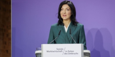 Reiche’den Yeni Ekonomi Politikası Çağrısı: “Daha Fazla Rekabet, Daha Az Devlet”