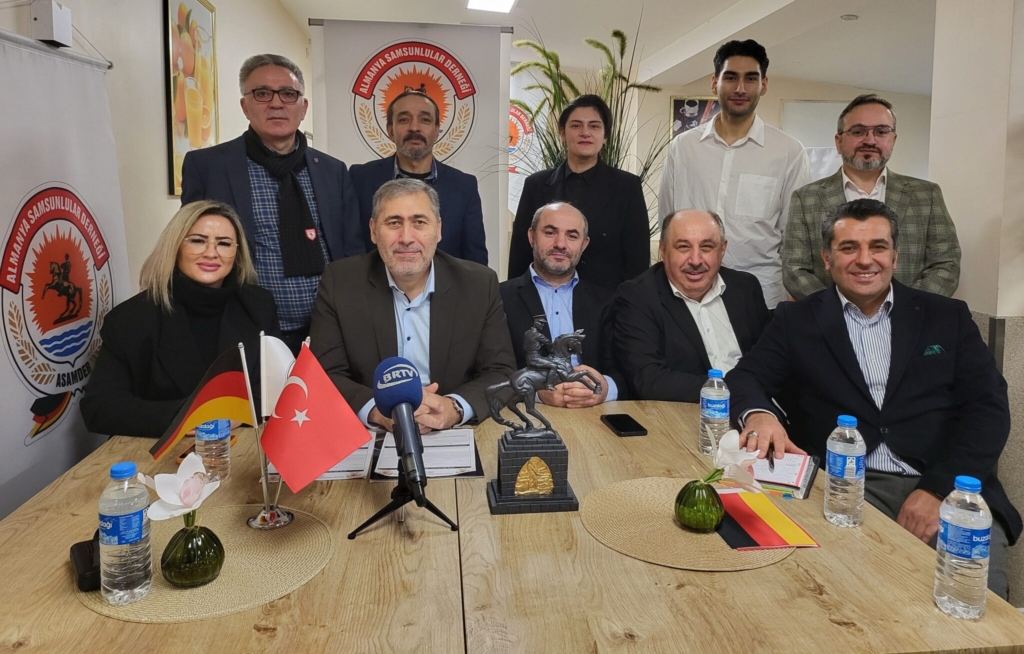 SAMSUNLULAR ALMANYA’DA TEK ÇATI ALTINDA BULUŞTU